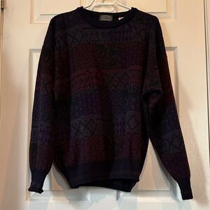 Vintage Easton Men's Navy and Burgundy Crewneck Sweater